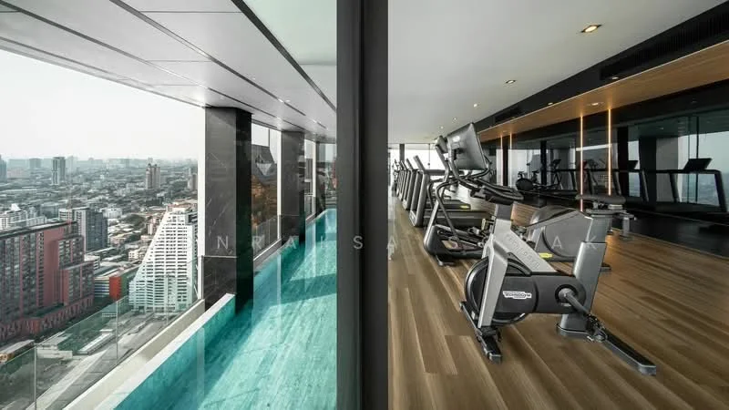 1 Bedroom condo in Noble Around Ari