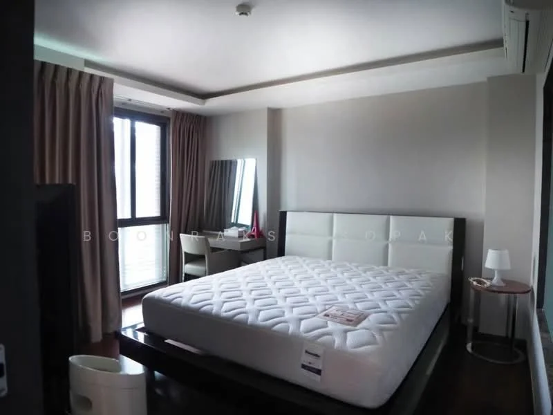 1 Bedroom condo in The Address Sukhumvit 61