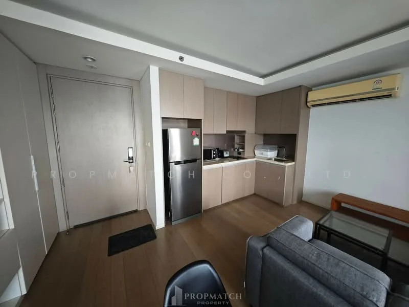 1 Bedroom condo in Mode Sukhumvit 61