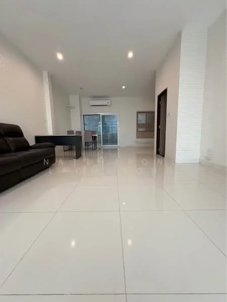 3 Bedroom condo in Cordiz at Udomsuk