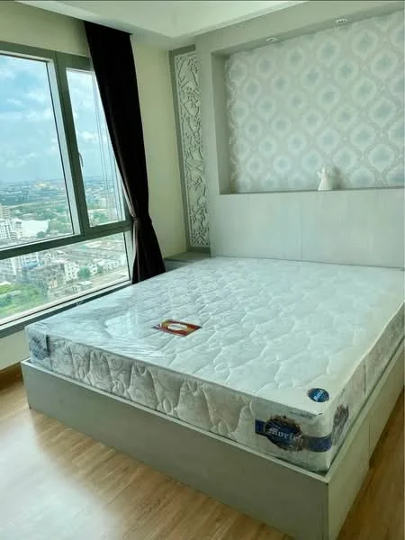 2 Bedroom condo in Thru Thonglor
