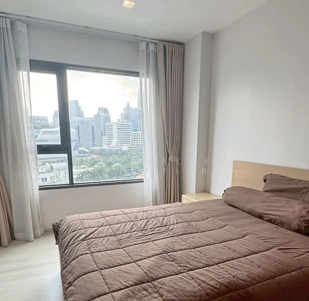 1 Bedroom condo in Life One Wireless