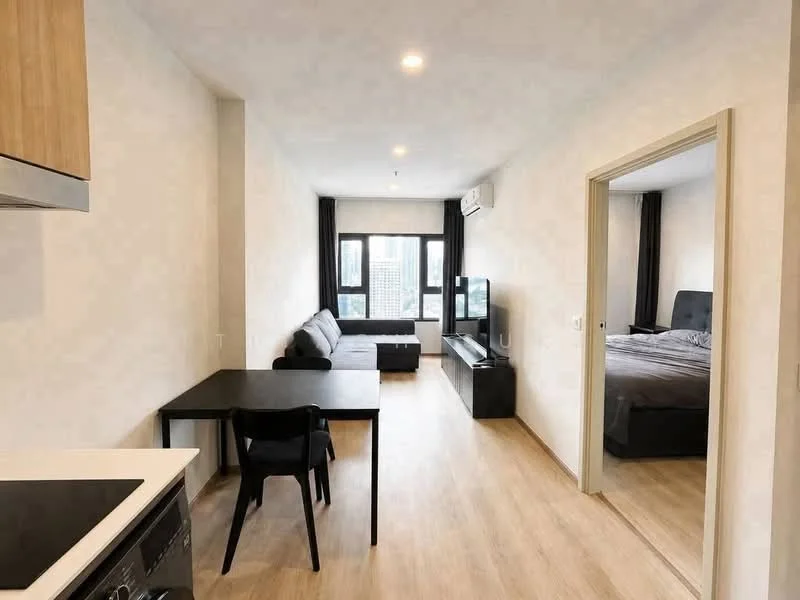 1 Bedroom condo in Life Rama 4-Asoke