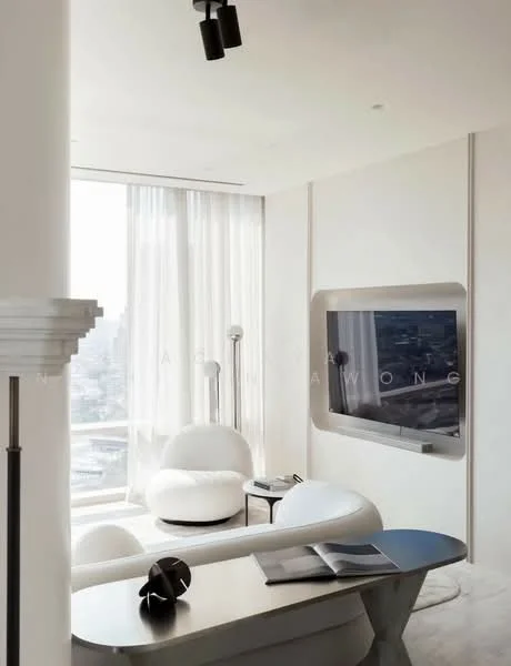 2 Bedroom condo in Four Seasons Private Residences