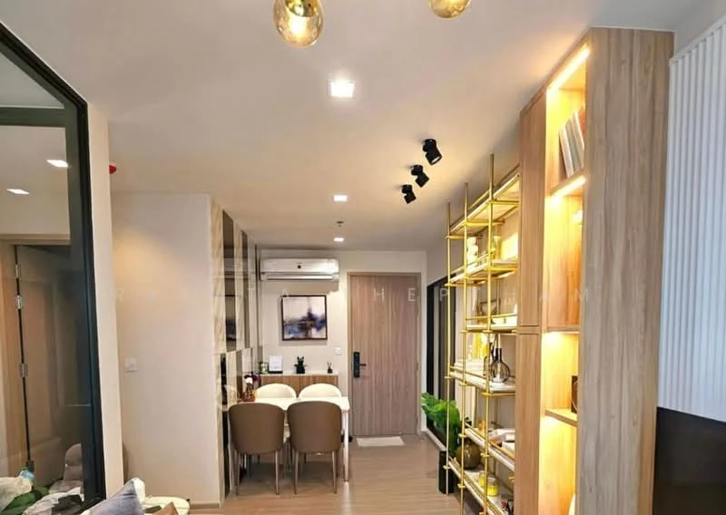 2 Bedroom condo in Life Sathorn Sierra