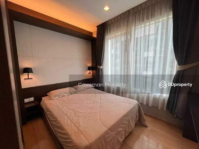2 Bedroom condo in Siri At Sukhumvit