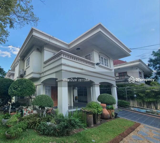 5 Bedroom condo in Baan Amonchai 3