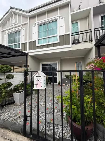 3 Bedroom condo in RICHTON Suanluang-Pattanakarn : ริชตัน สวนหลวง-พัฒนาการ