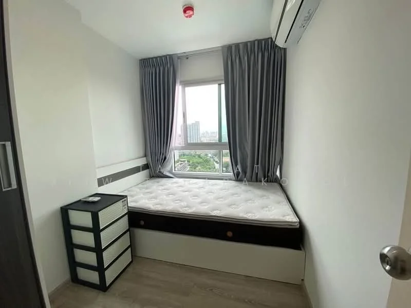 2 Bedroom condo in Chewathai Phetkasem 27