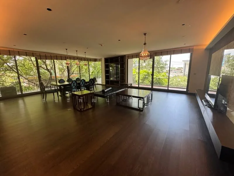 3 Bedroom condo in Supreme Legend
