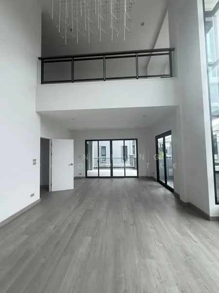 6 Bedroom condo in Supalai Elegance Phaholyothin 50