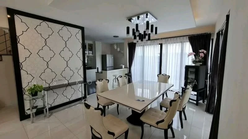 6 Bedroom condo in Baan Lumpini Suanluang Rama 9 Phase 2
