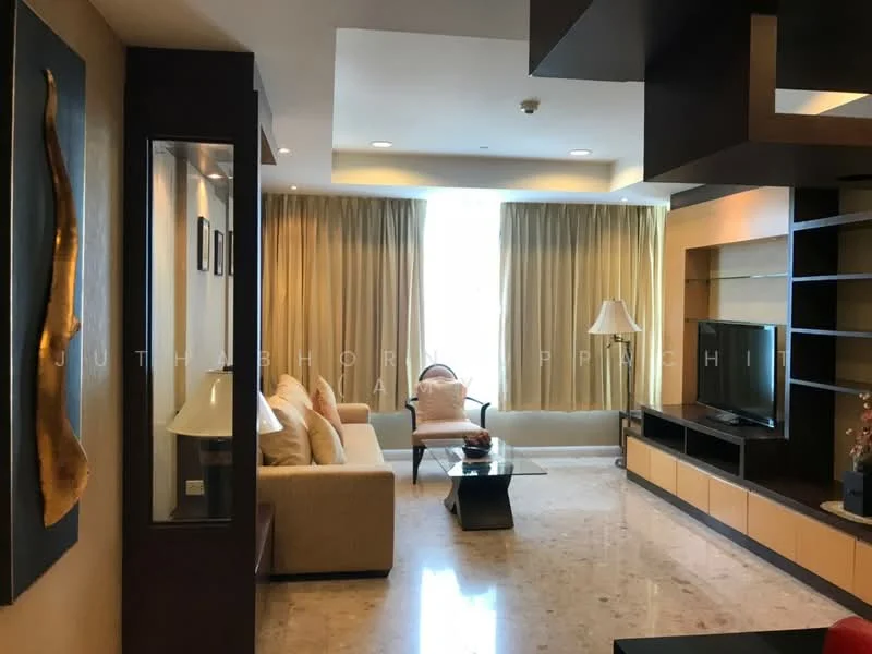 2 Bedroom condo in Hampton Thonglor 10