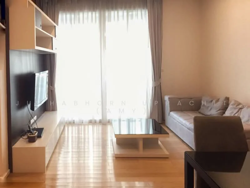 1 Bedroom condo in 39 by Sansiri