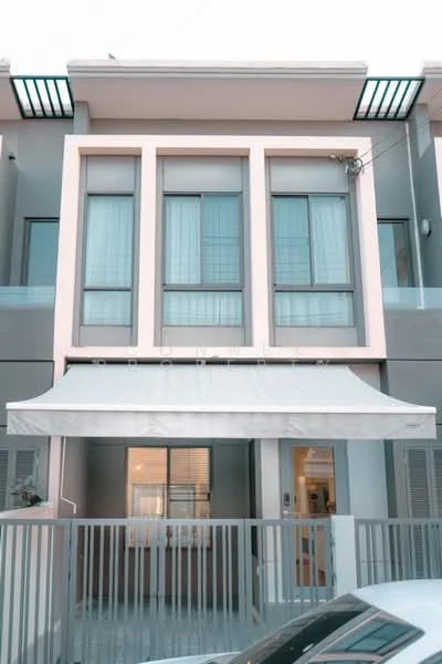 3 Bedroom condo in Pleno Sukhumvit-Bangna