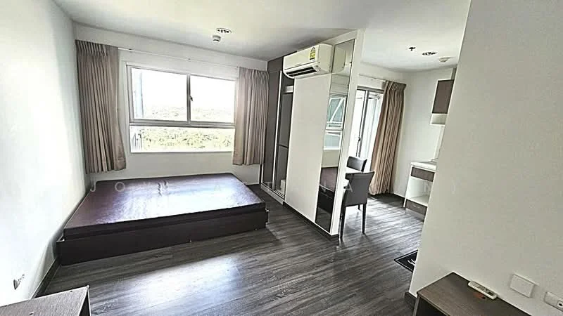 1 Bedroom condo in The Trust Condo @ BTS Erawan