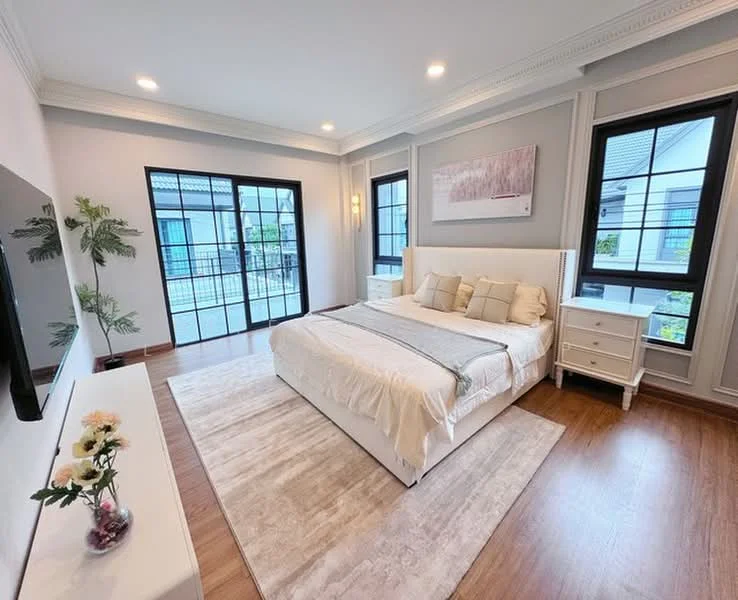4 Bedroom condo in Centro Bangna