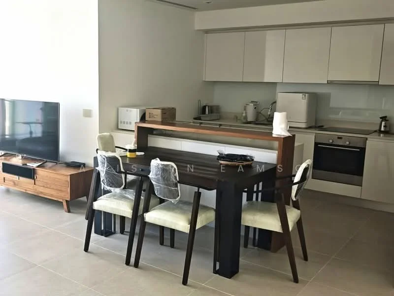 3 Bedroom condo in The River (Bangna-Lake 26 Community)