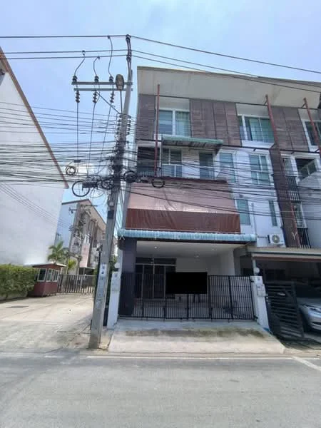 4 Bedroom condo in The Attic Lite Chaengwattana