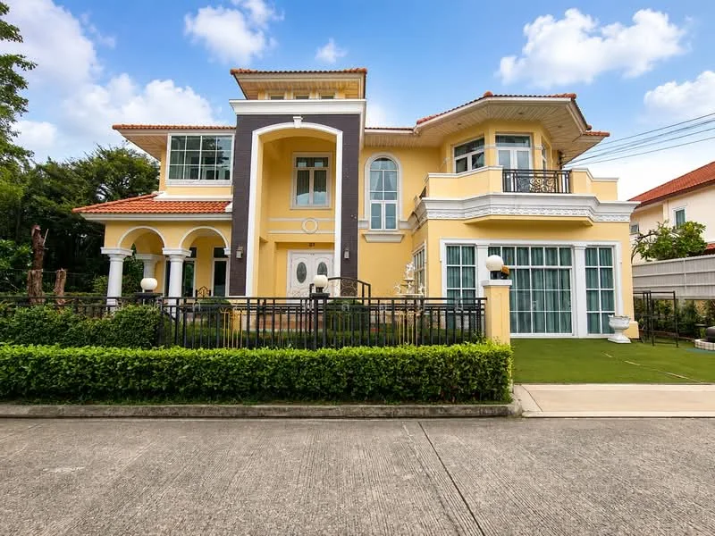 5 Bedroom condo in The Grand Rama 2