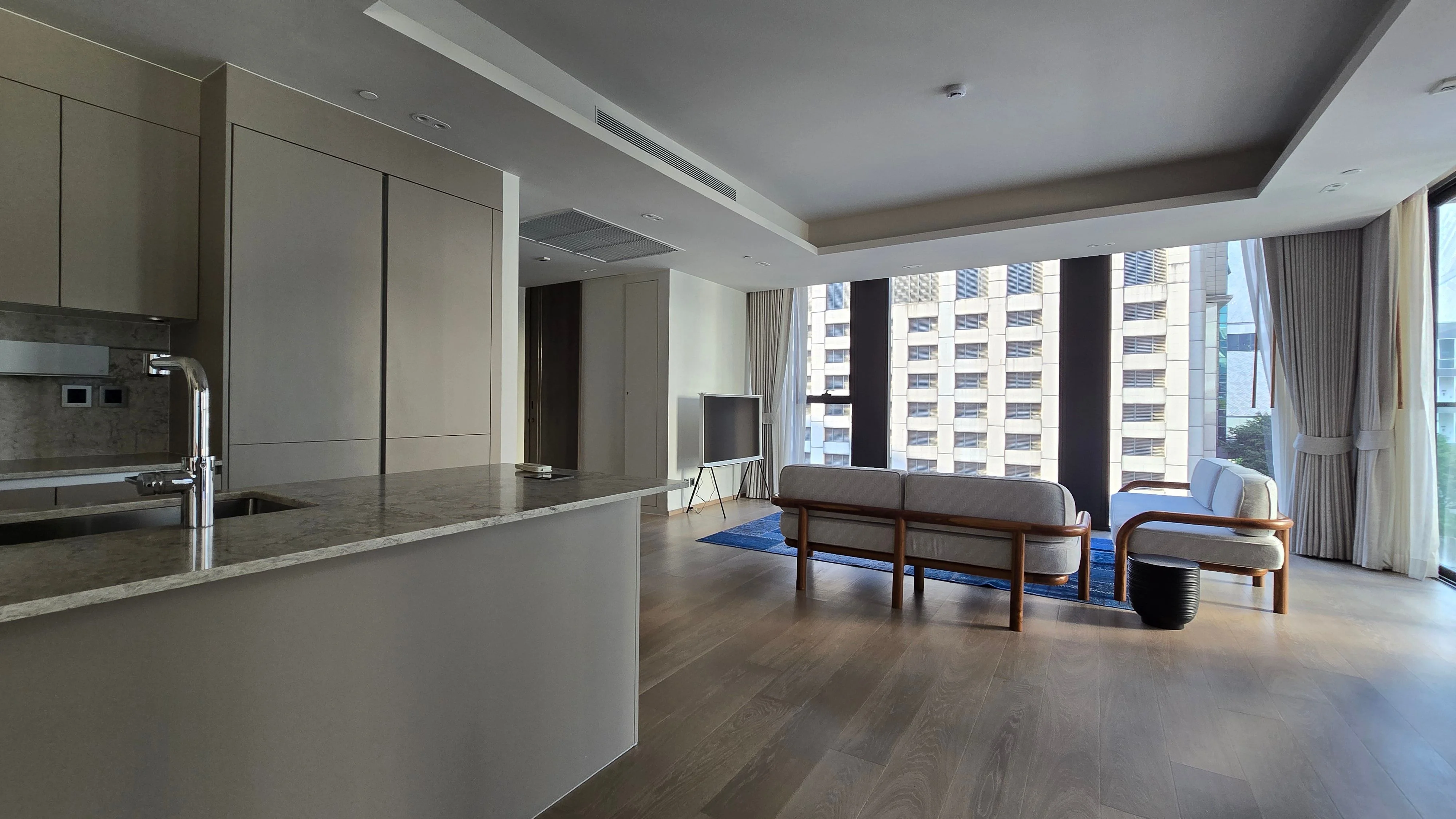 3 Bedroom condo in Tonson One Residence