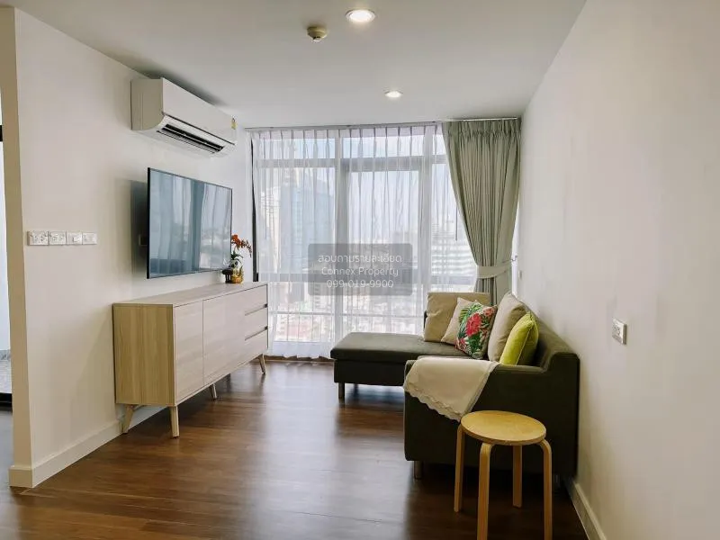 2 Bedroom condo in The Waterford Park