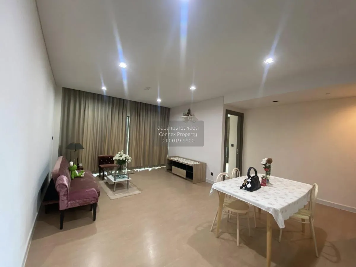 2 Bedroom condo in The Room Charoenkrung 30