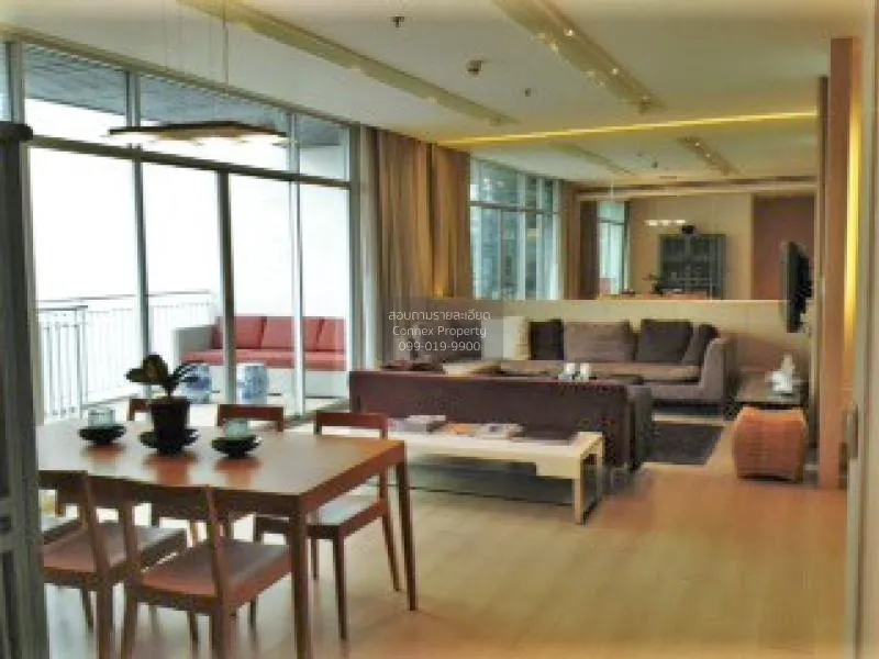2 Bedroom condo in Urbana Sathorn
