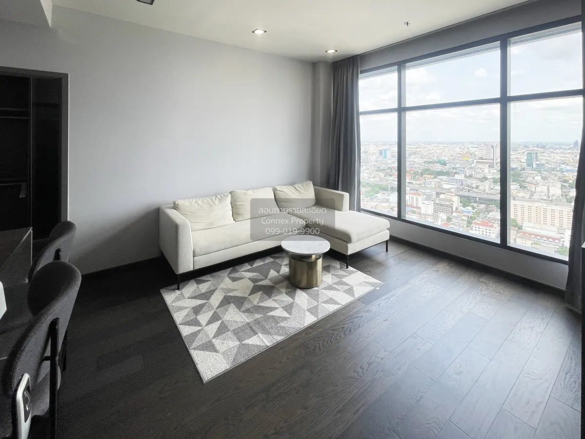 2 Bedroom condo in CONNER Ratchathewi