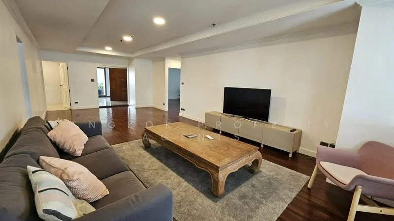 3 Bedroom condo in Crystal Garden