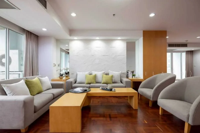 3 Bedroom condo in The Grand Sethiwan