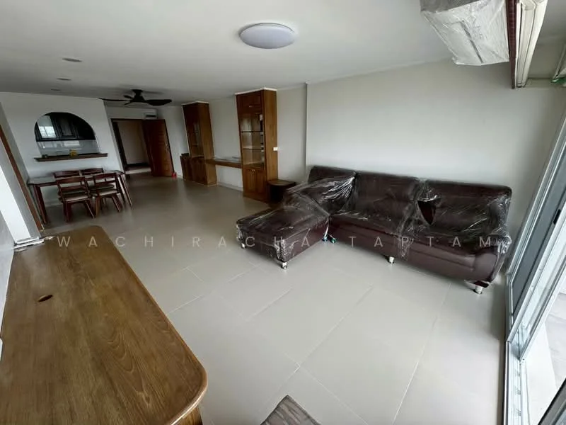 2 Bedroom condo in Nouvelle Condominium