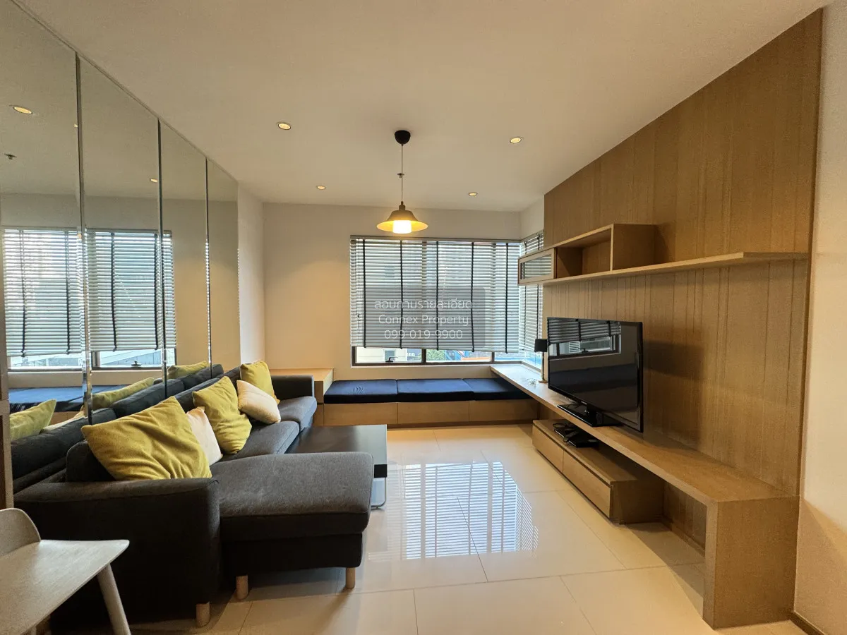 1 Bedroom condo in The Emporio Place