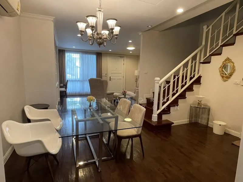 3 Bedroom condo in Leticia Rama 9