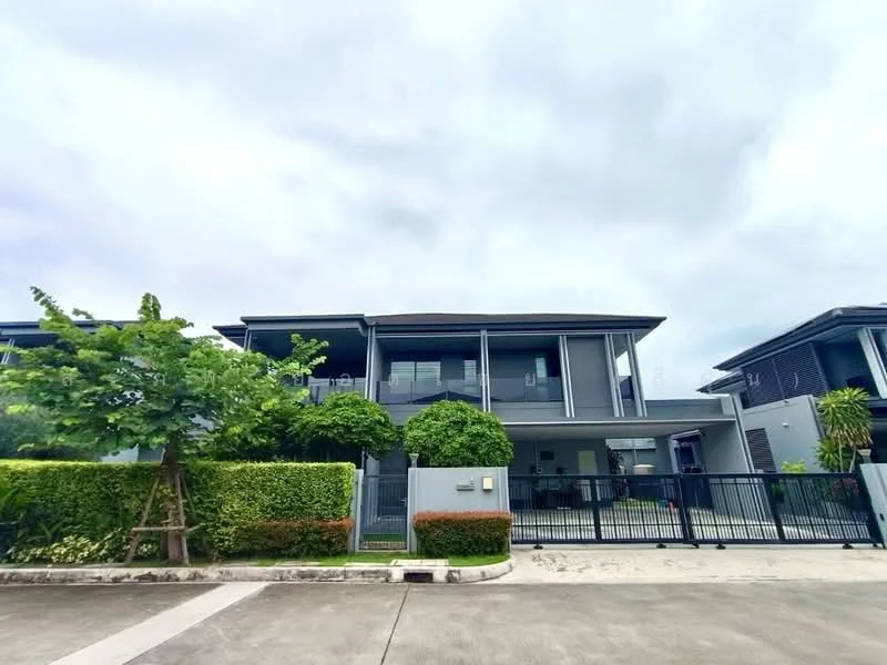 4 Bedroom condo in Setthasiri-Krungthep Kreetha 2