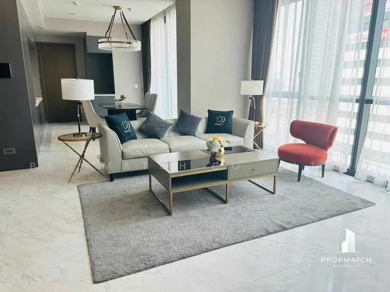 2 Bedroom condo in The Monument Thonglor