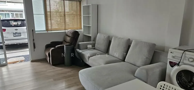 2 Bedroom condo in Indy 2 Bangna-Ramkhamhaeng 2