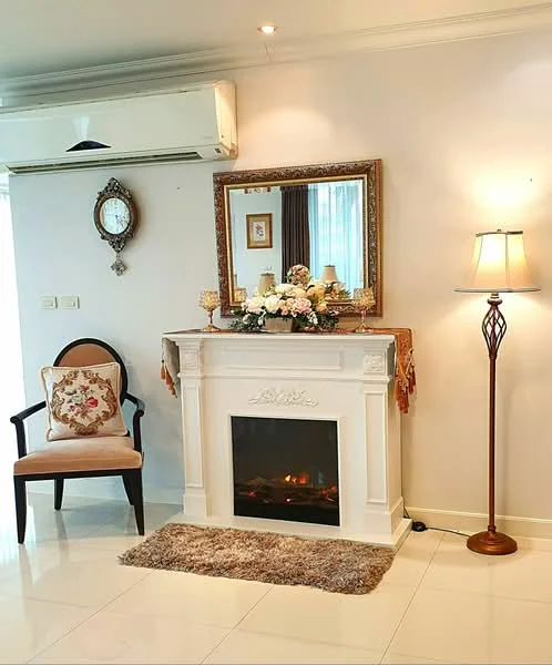 4 Bedroom condo in Piyathip Place