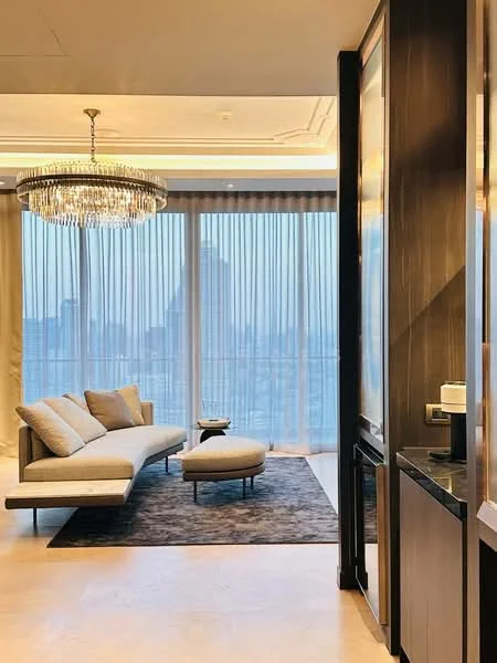 2 Bedroom condo in The Residences At Mandarin Oriental