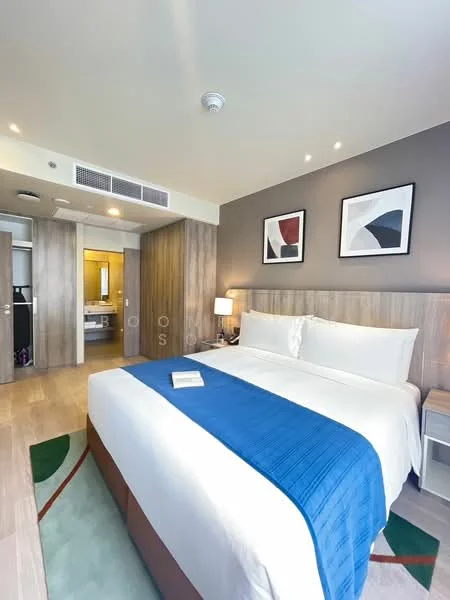 2 Bedroom condo in Staybridge Suites Thonglor