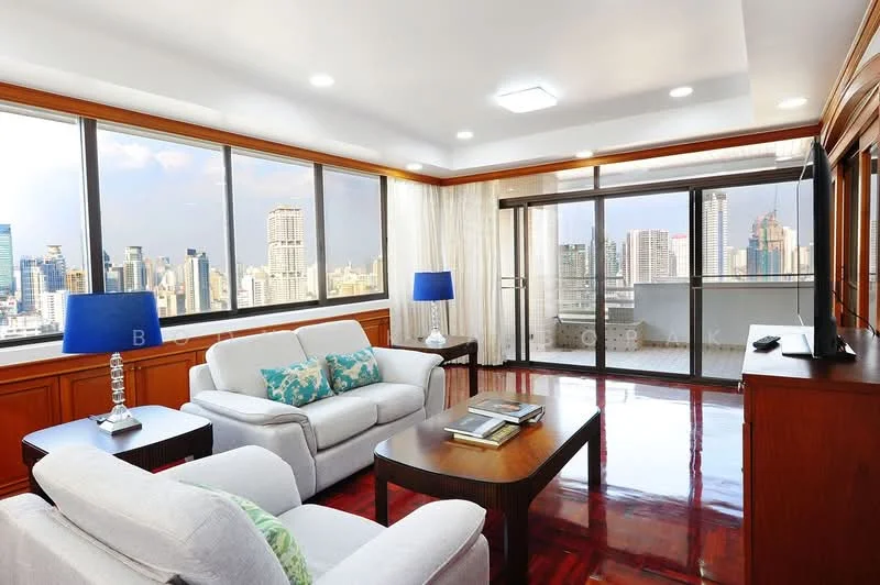 3 Bedroom condo in Ruamsuk Condominium
