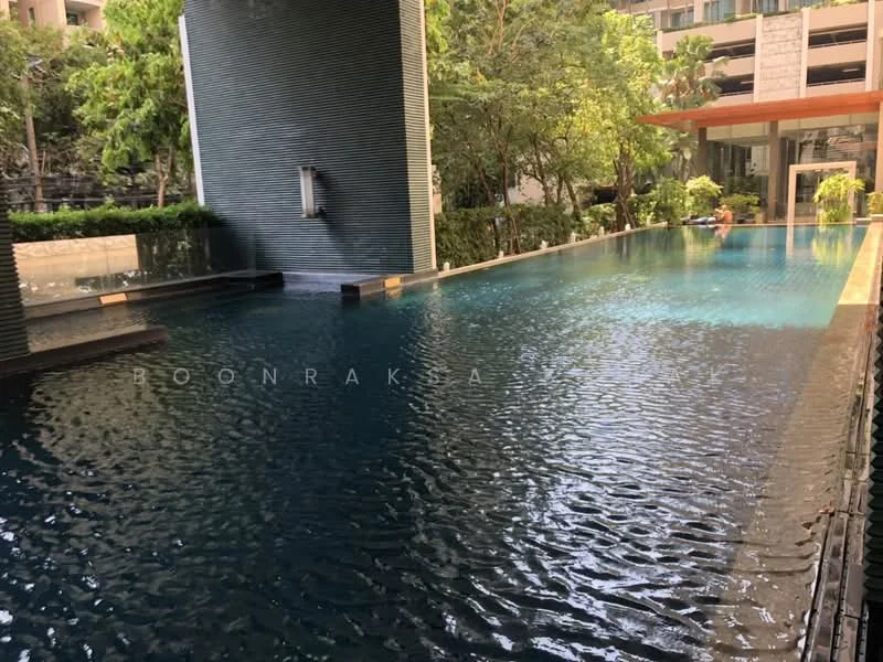 1 Bedroom condo in The Address Chidlom