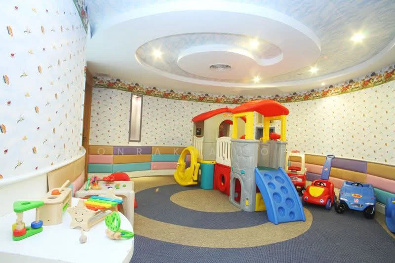 1 Bedroom condo in Empire Sawasdee