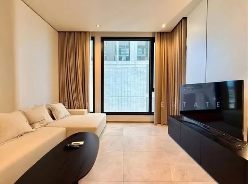 2 Bedroom condo in Hyde Heritage Thonglor