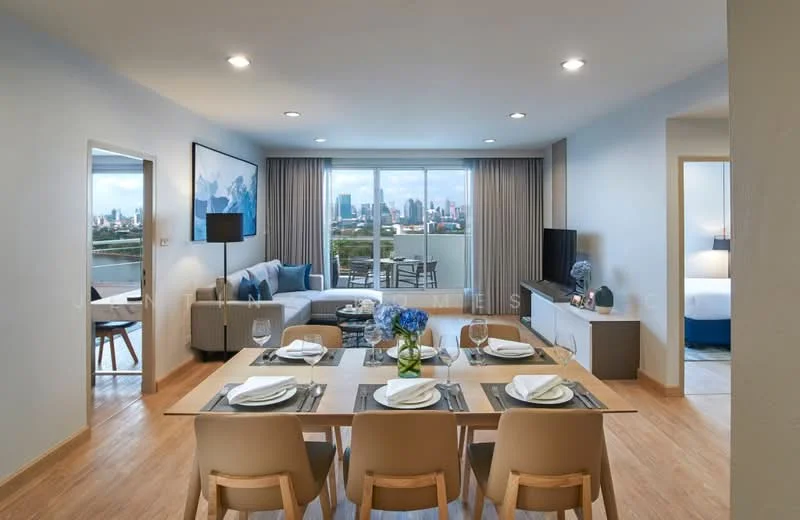 3 Bedroom condo in Shama Lakeview Asoke