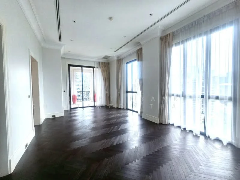 2 Bedroom condo in 98 Wireless