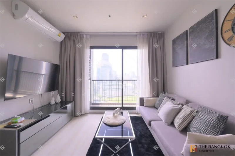 2 Bedroom condo in Life One Wireless