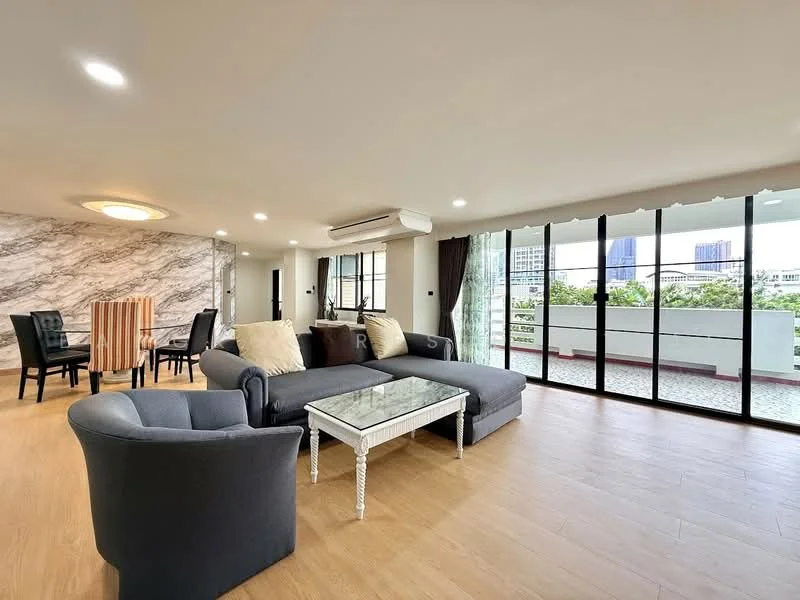 3 Bedroom condo in Tongtip Mansion