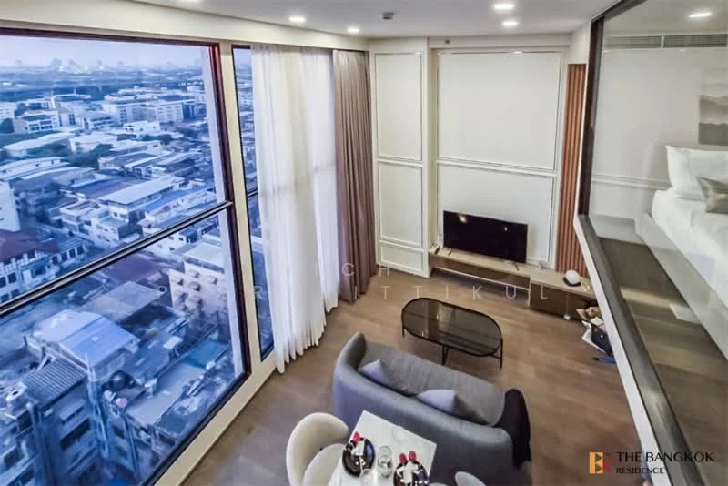 2 Bedroom condo in Park Origin Ratchathewi