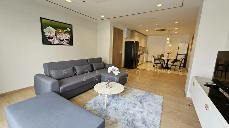 2 Bedroom condo in Sathorn 111